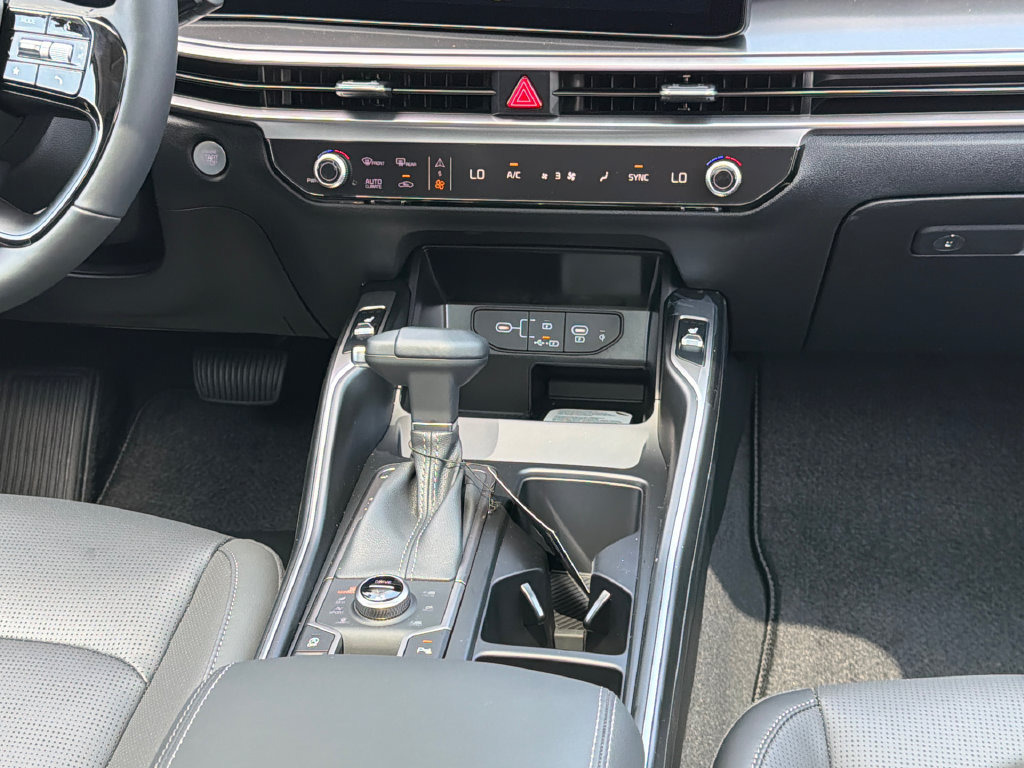New 2026 Kia Sorento S w/ S Panoramic Sunroof Package AWD/4WD image 17