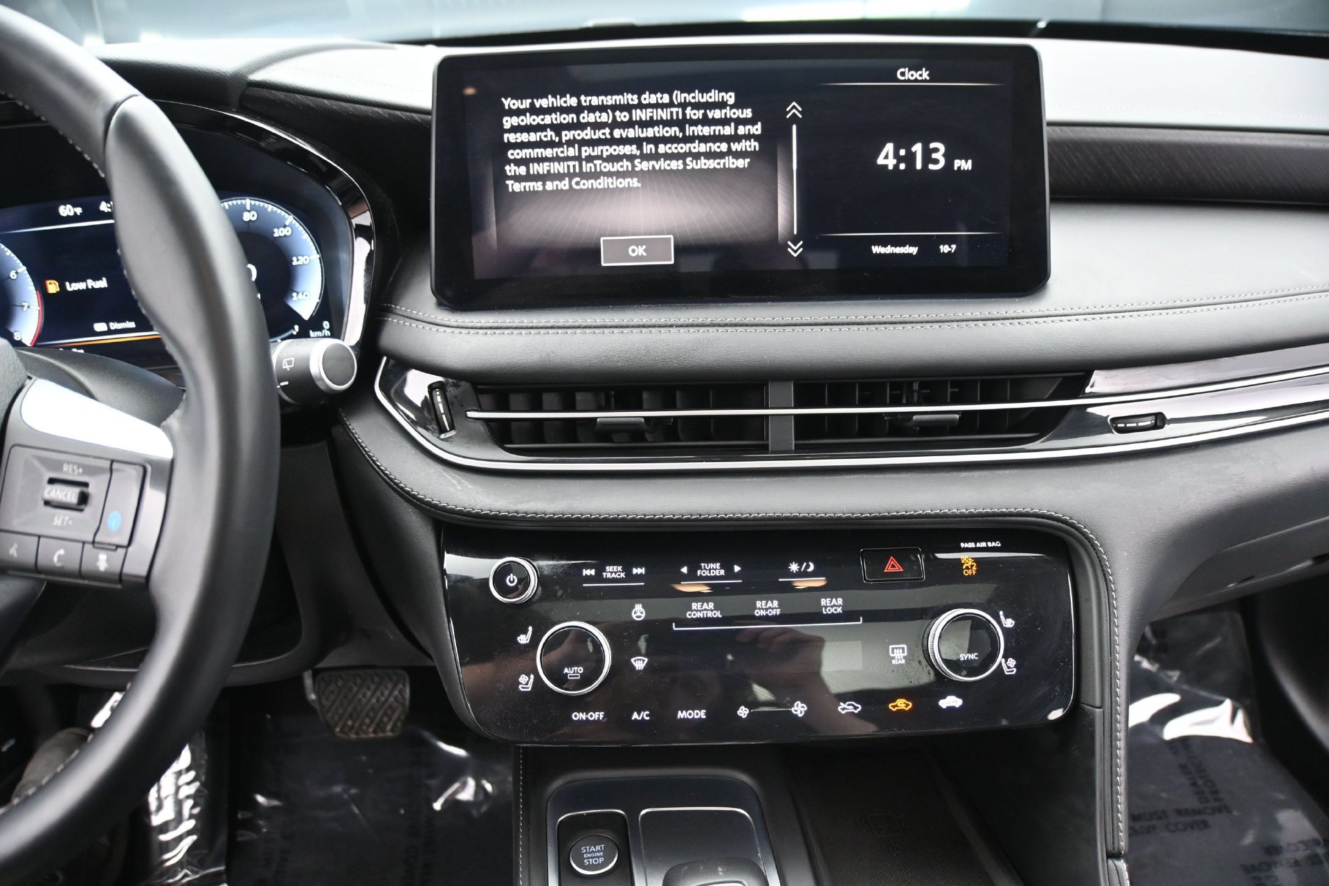 Used 2024 INFINITI QX60 Sensory AWD/4WD image 21