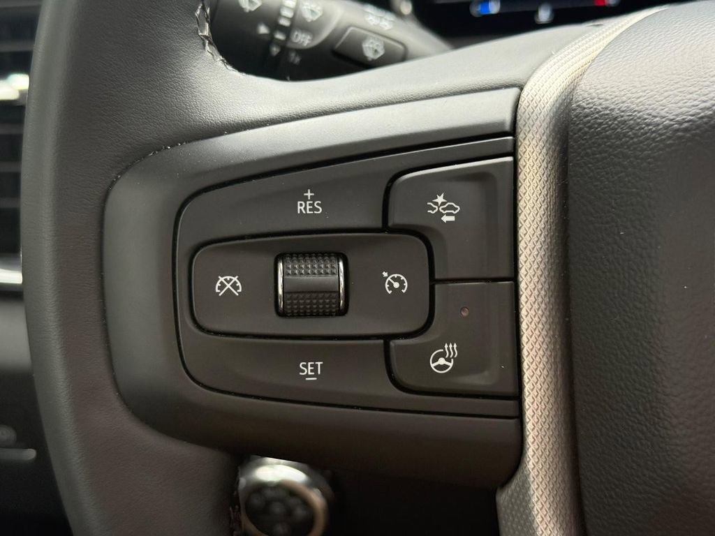 Used 2024 GMC Sierra 2500 Denali w/ Denali Reserve Package image 16