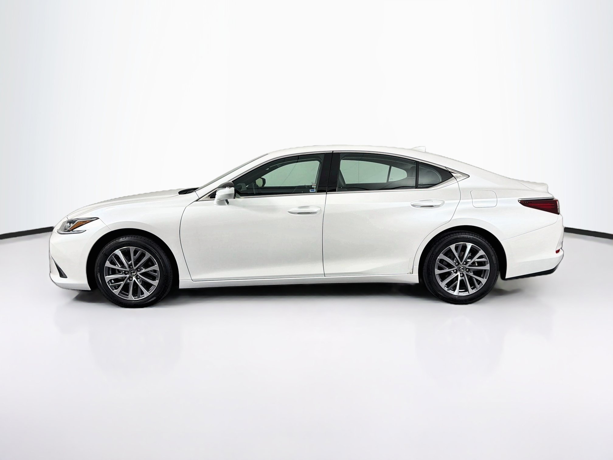 Used 2024 Lexus ES 350 w/ Accessory Package (Z1) FWD image 4