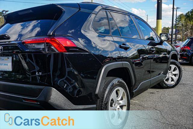 Used 2019 Toyota RAV4 LE image 6