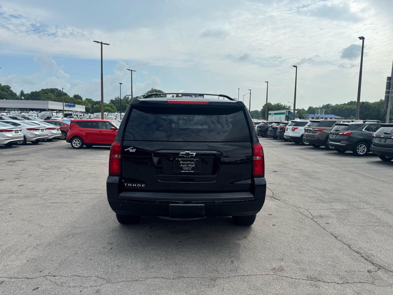 Used 2017 Chevrolet Tahoe LS w/ All-Season Package AWD/4WD image 4
