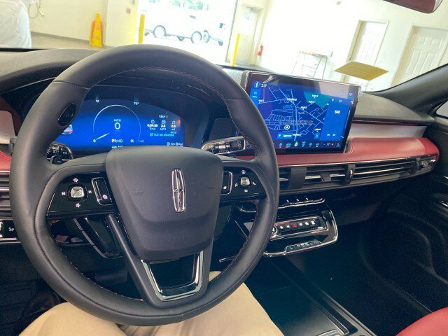 New 2024 Lincoln Corsair Grand Touring w/ Equipment Group 301A AWD/4WD image 30