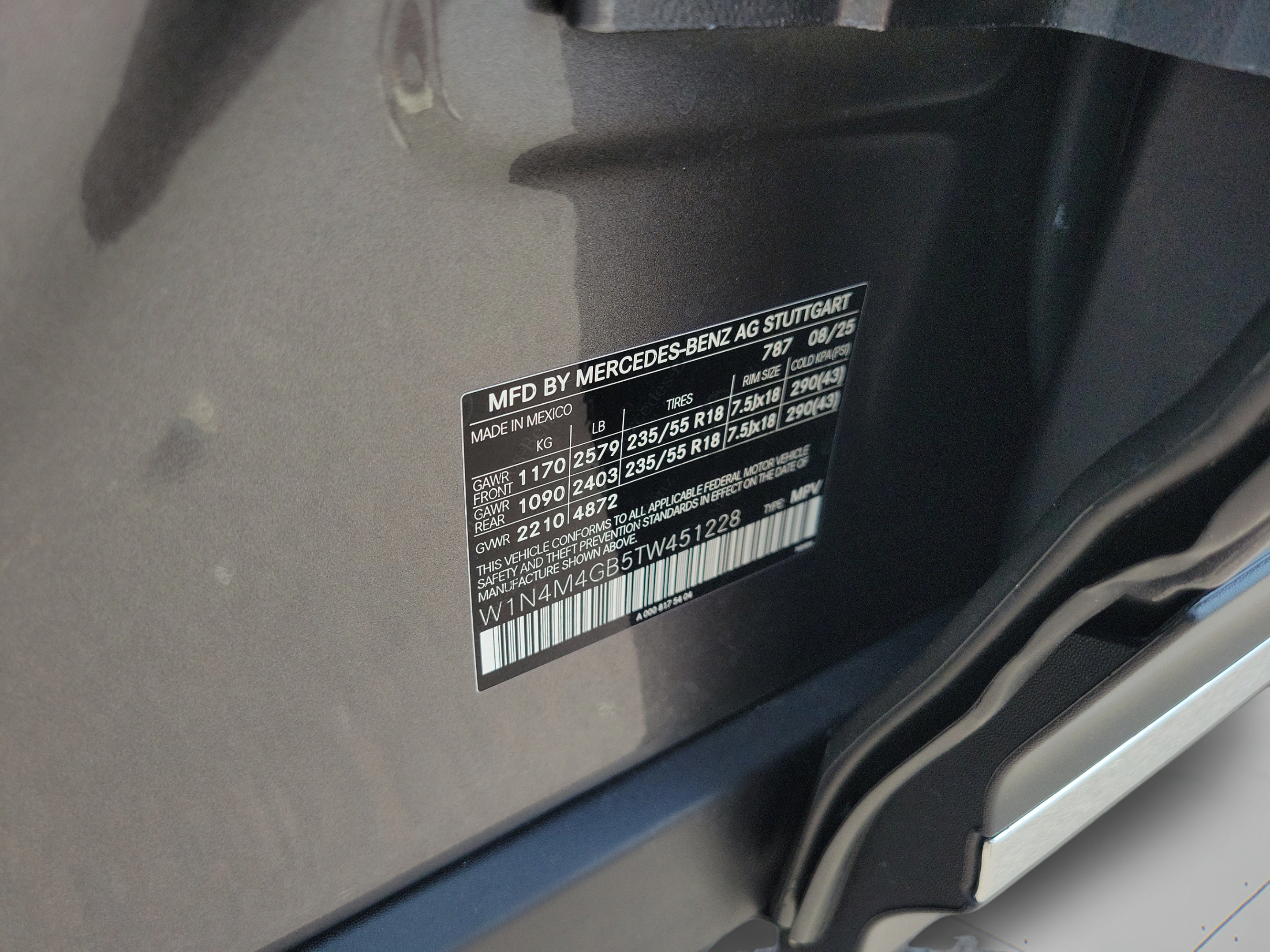 Used 2026 Mercedes-Benz GLB 250 image 32