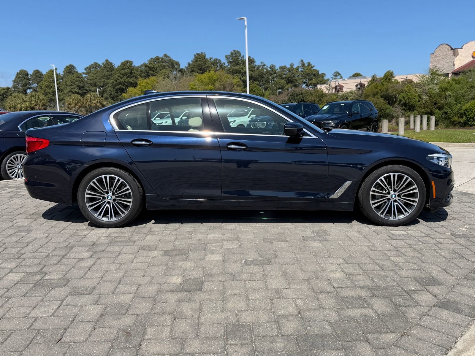 Used 2017 BMW 530i image 8