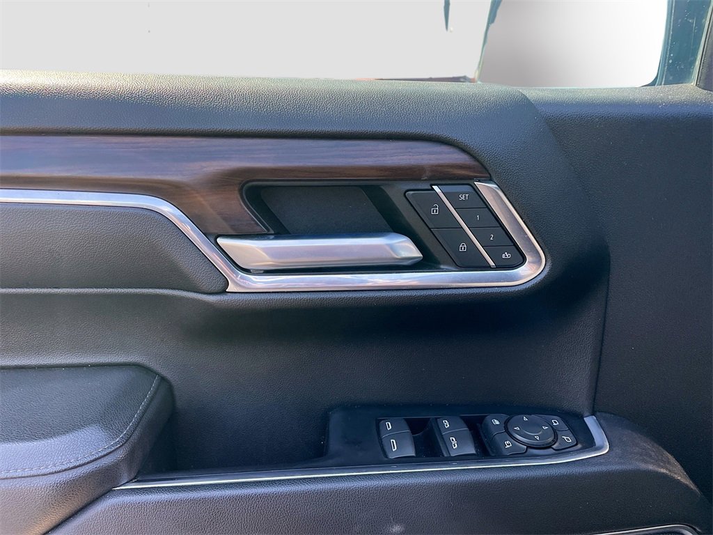 Used 2022 GMC Sierra 1500 SLT image 9