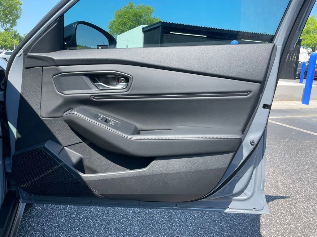 Certified 2025 Honda Accord Sport image 30