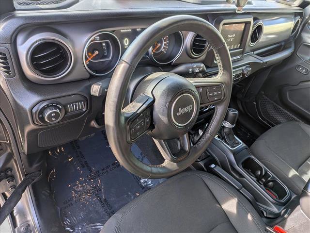 Used 2022 Jeep Gladiator Willys image 10