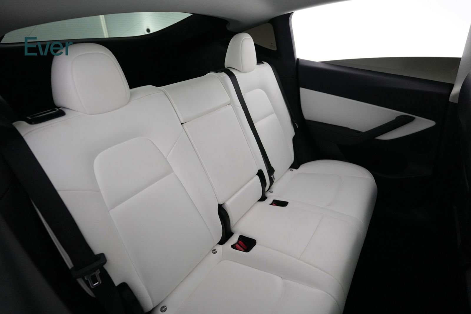 Used 2022 Tesla Model Y Performance image 5