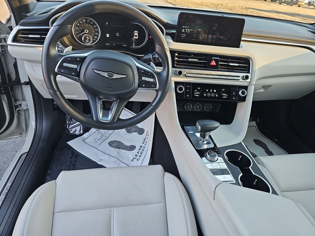 Used 2025 Genesis G70 2.5T image 21