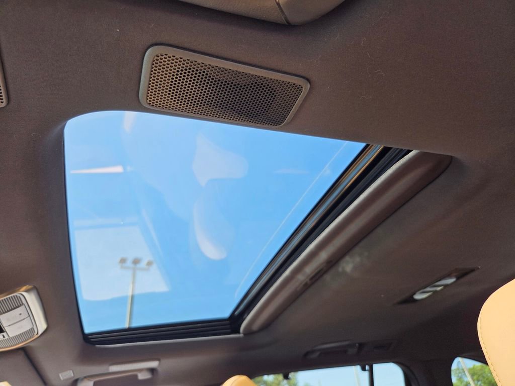 Used 2026 Lexus LX 600 4WD w/ Luxury Package image 20