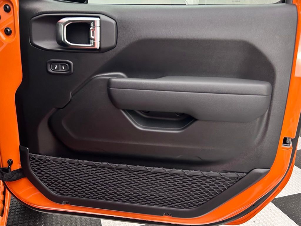 New 2025 Jeep Gladiator Sport image 19