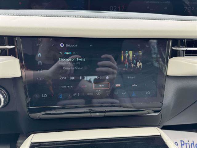 Used 2025 Lincoln Navigator L Reserve image 28