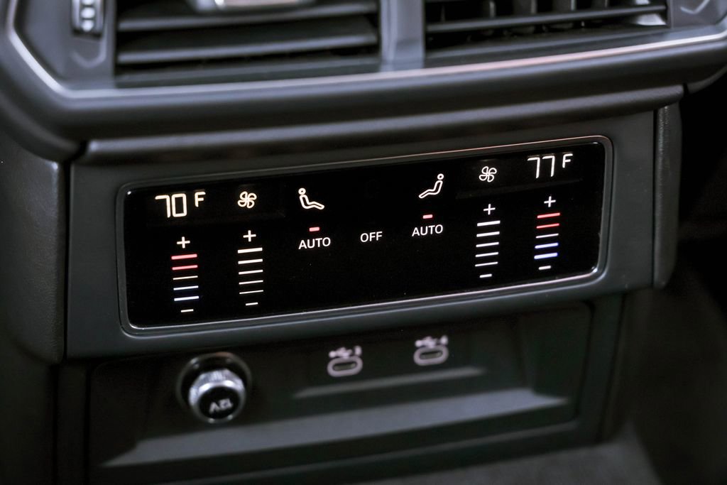 Used 2022 Lamborghini Urus image 40