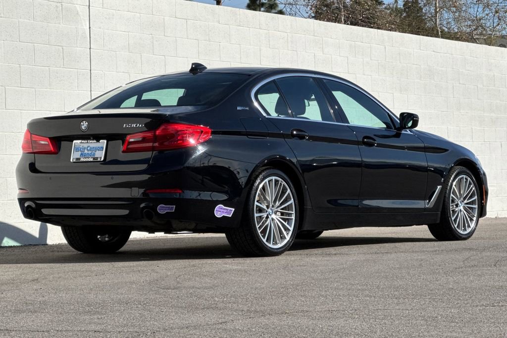 Used 2019 BMW 530e w/ Convenience Package image 7