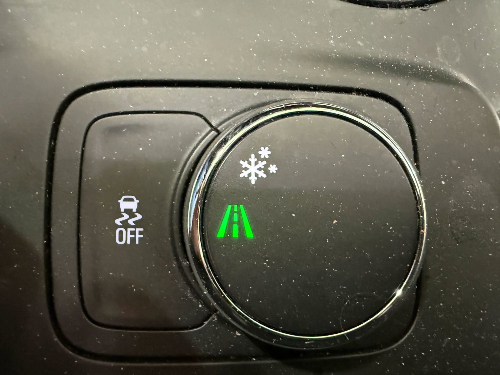Used 2019 Chevrolet Traverse LS FWD image 21