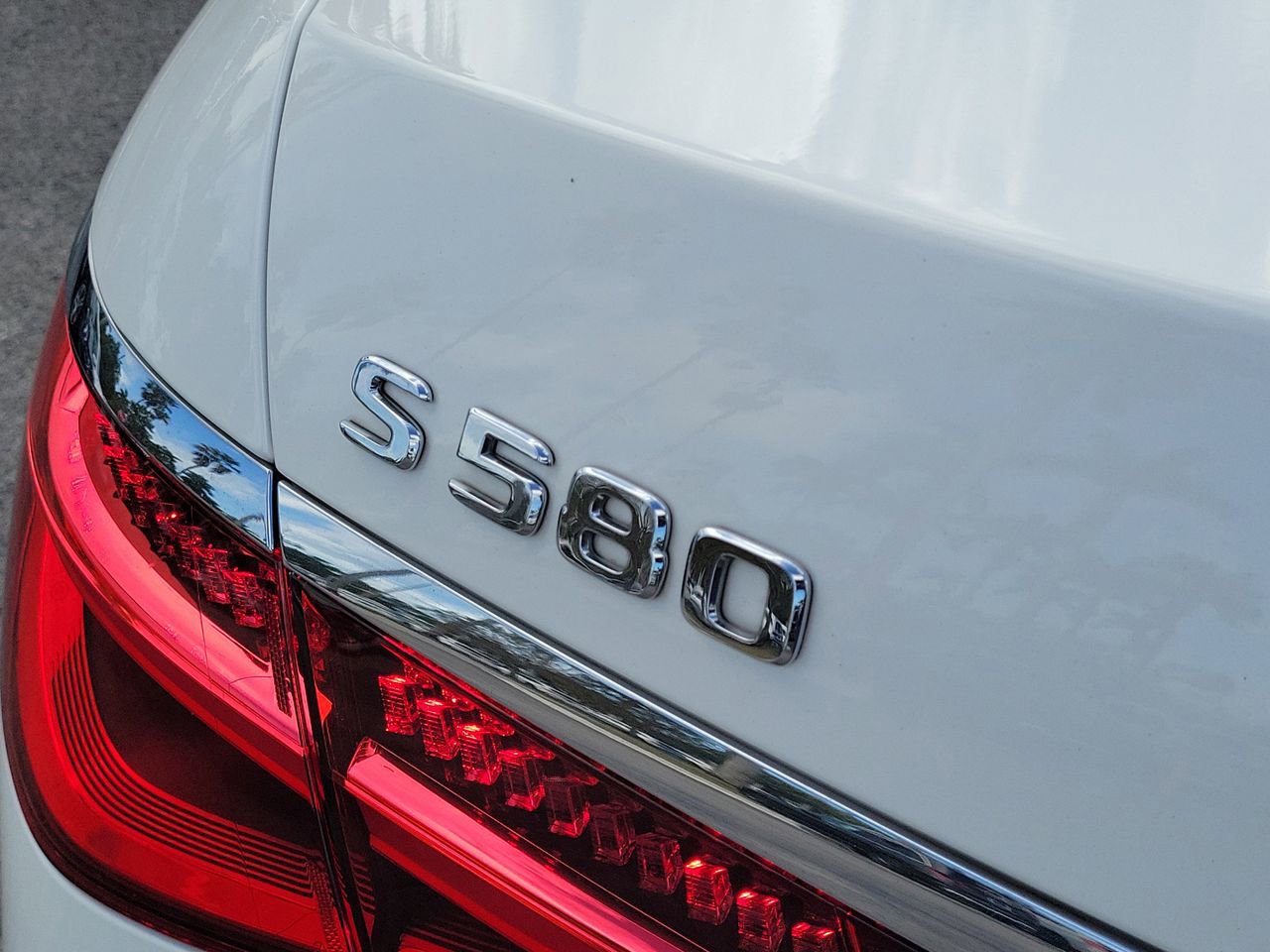 Certified 2022 Mercedes-Benz S 580 4MATIC Sedan image 8