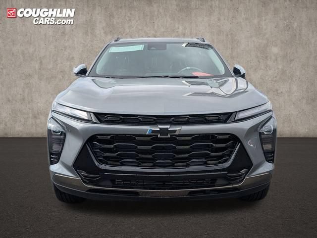 New 2026 Chevrolet Trax ACTIV w/ Sunroof Package FWD video 2