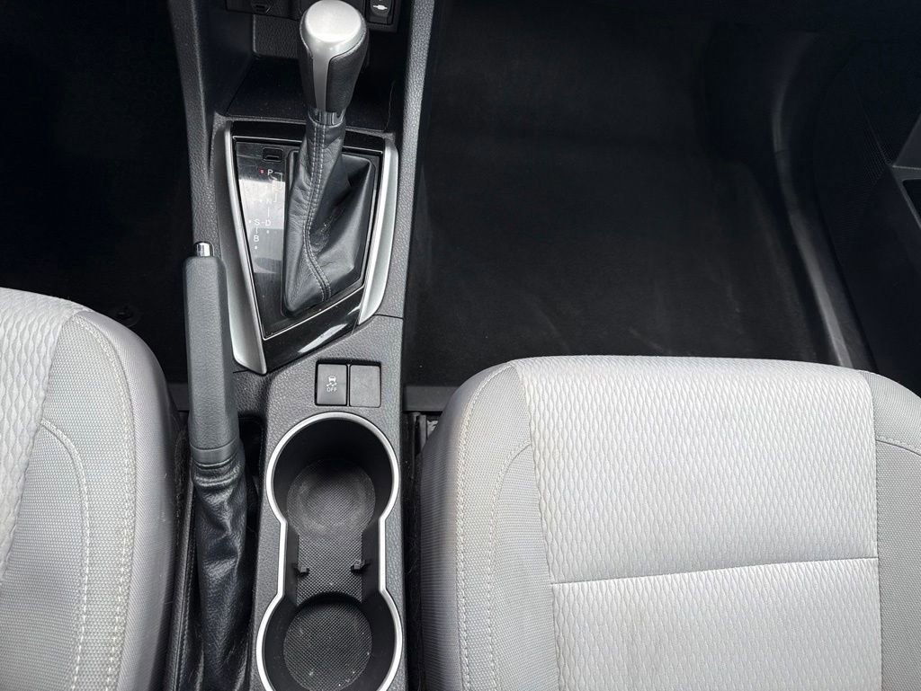 Used 2015 Toyota Corolla LE FWD image 20