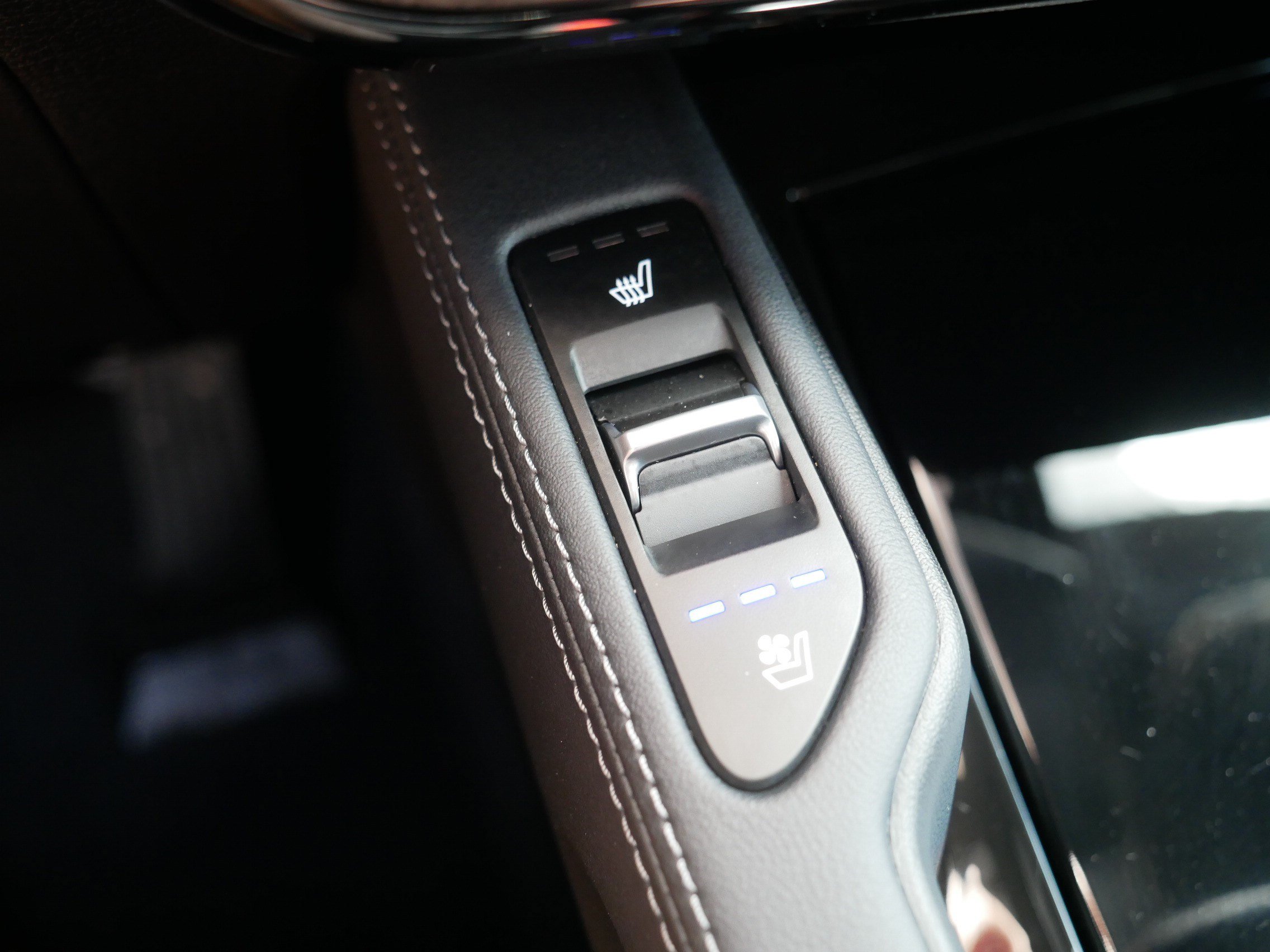 Certified 2024 Kia Telluride EX X-Line AWD/4WD image 33