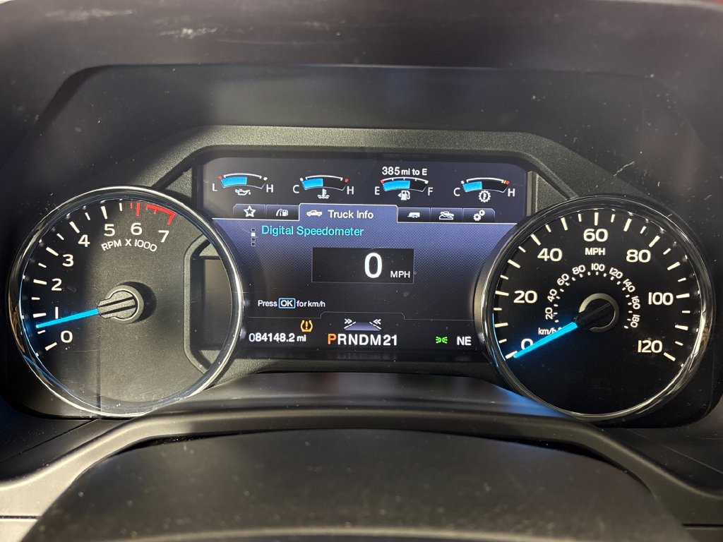 Used 2016 Ford F150 Platinum w/ Equipment Group 701A Luxury AWD/4WD image 20