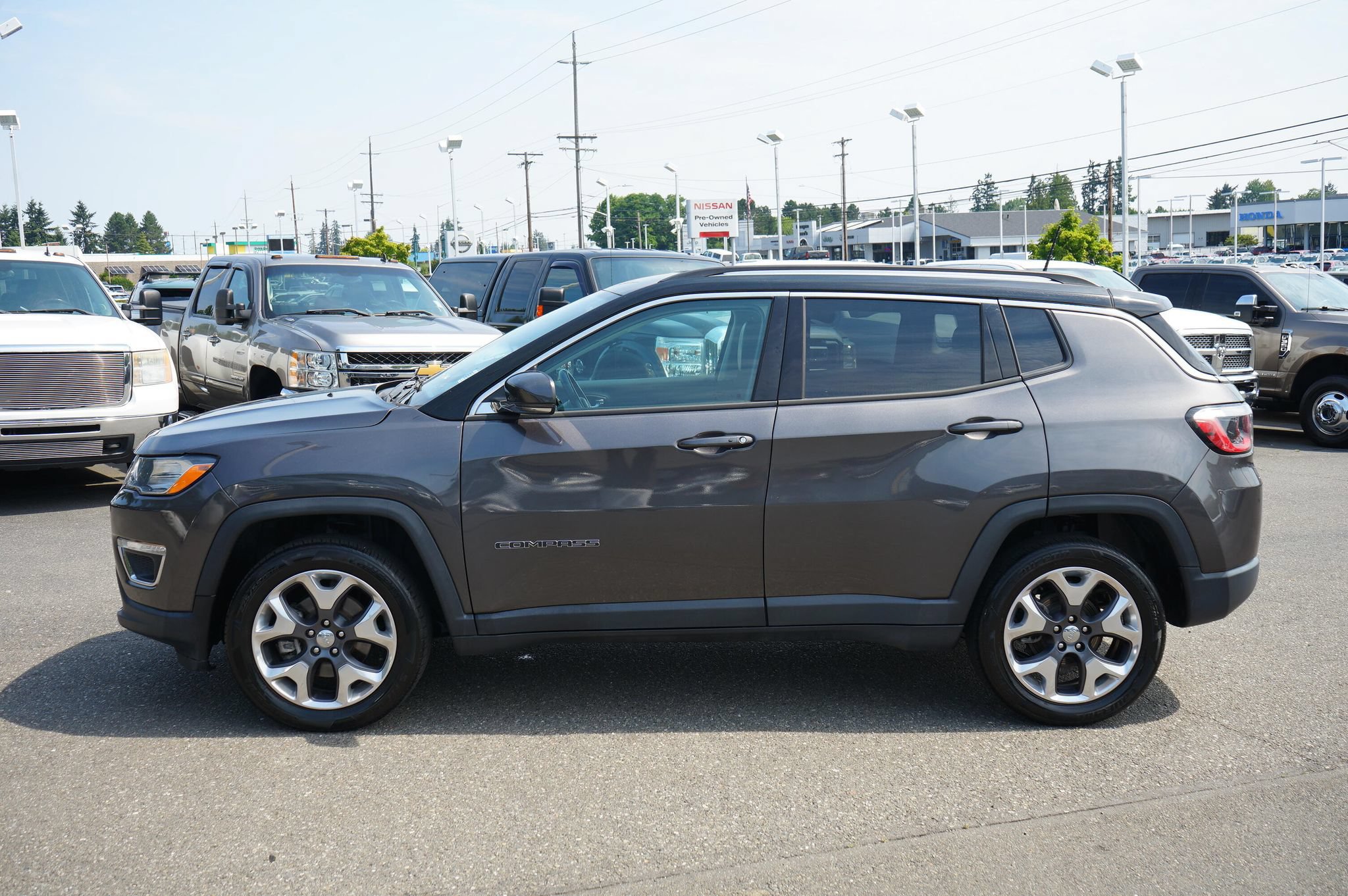 Used 2021 Jeep Compass Limited AWD/4WD image 2