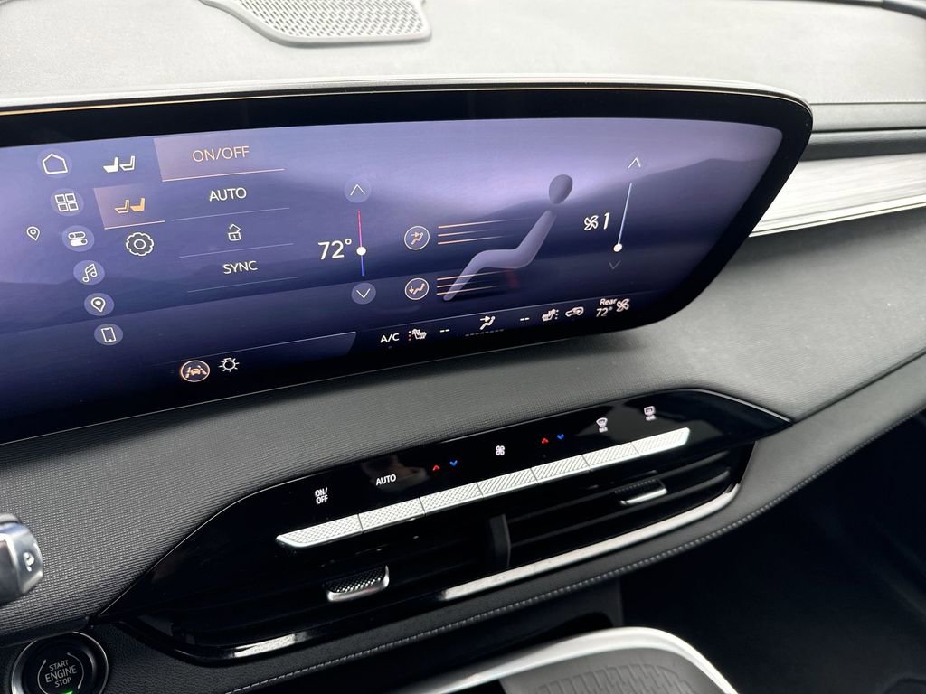 Certified 2025 Buick Enclave Preferred image 16