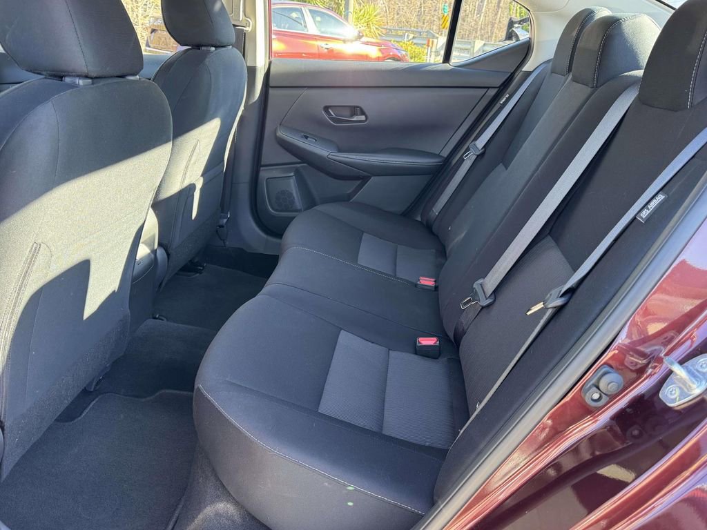 Used 2025 Nissan Sentra SV image 17