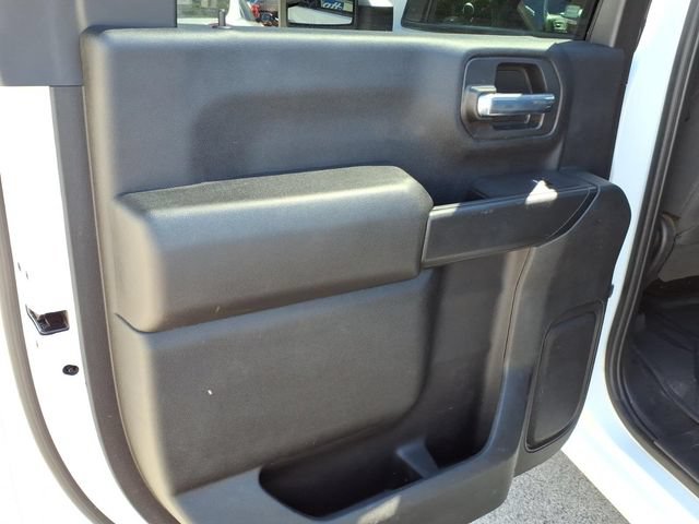 Used 2021 Chevrolet Silverado 2500 Custom w/ Custom Value Package AWD/4WD image 9