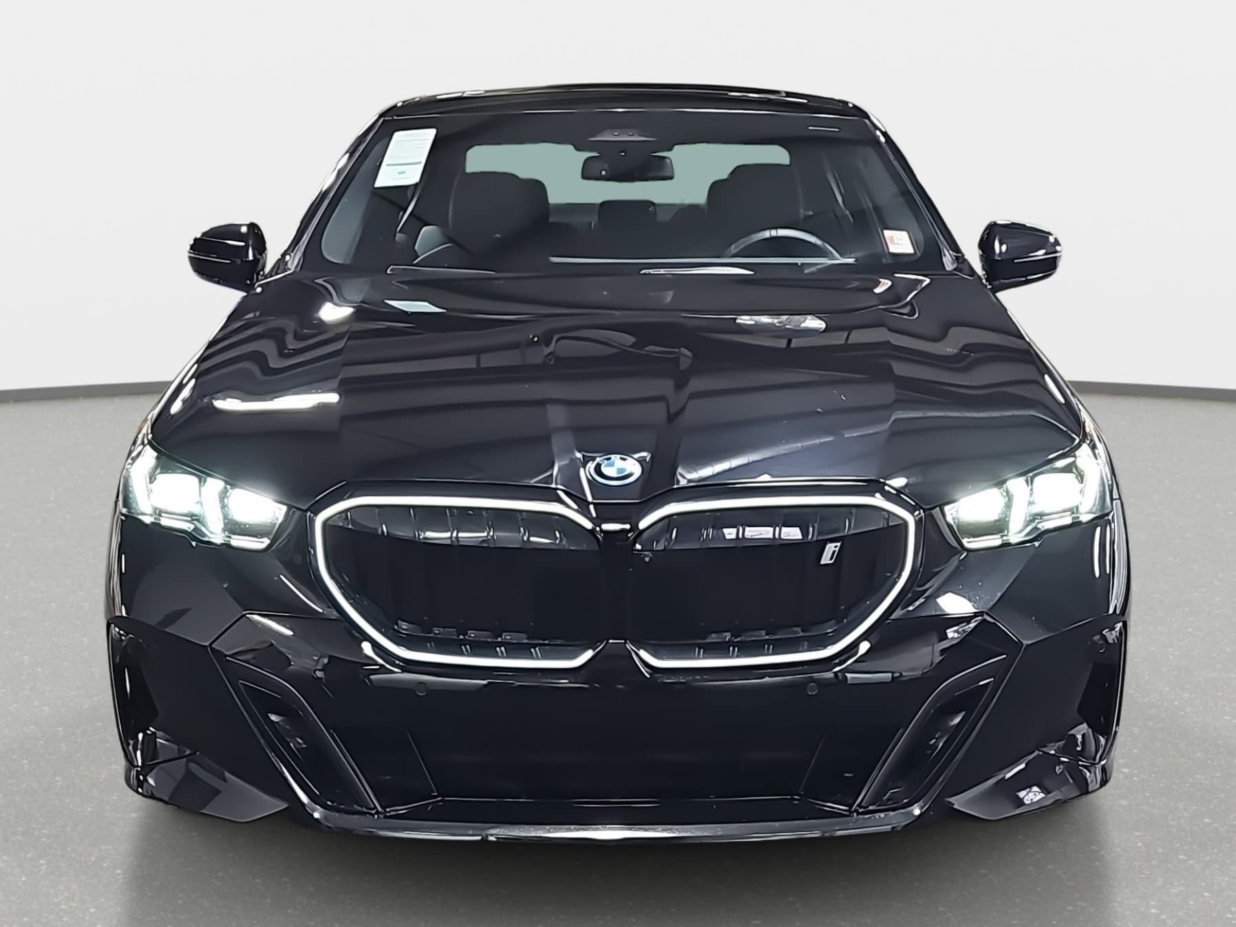 Certified 2025 BMW i5 eDrive40i w/ M Sport Package image 2