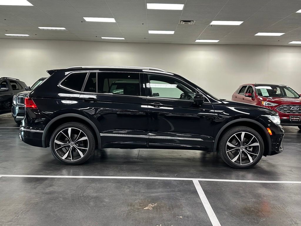 Used 2022 Volkswagen Tiguan SEL R-Line AWD/4WD image 8