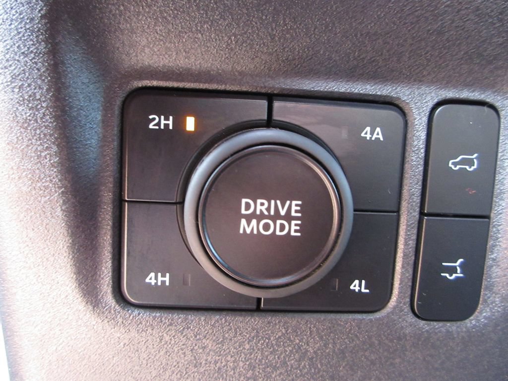 Certified 2025 Ford Expedition Max Active AWD/4WD image 18