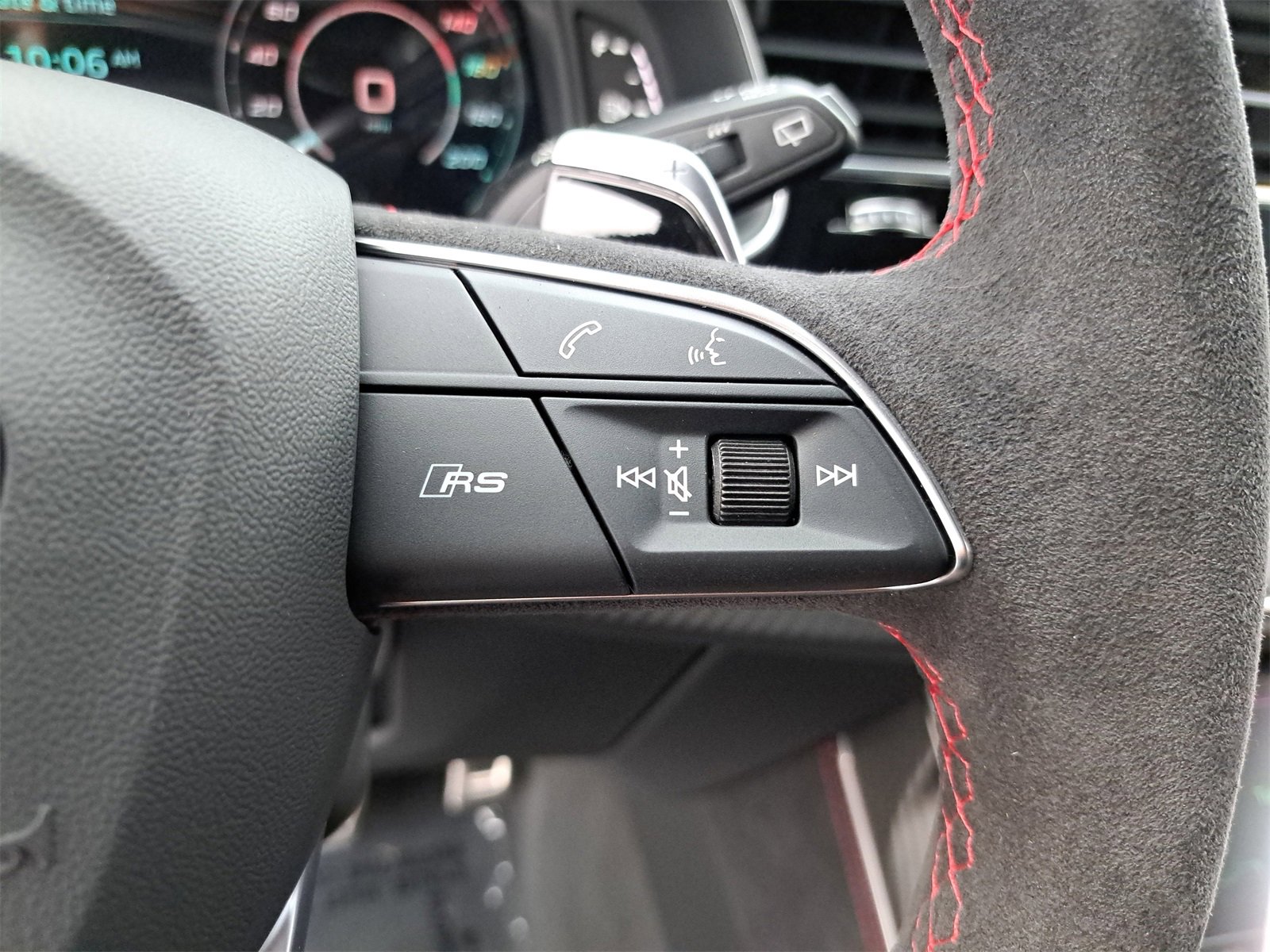 New 2025 Audi RS Q8 performance image 20