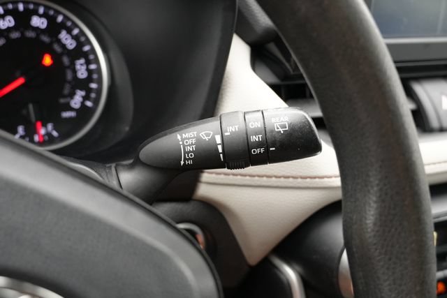 Used 2022 Toyota RAV4 XLE FWD image 28