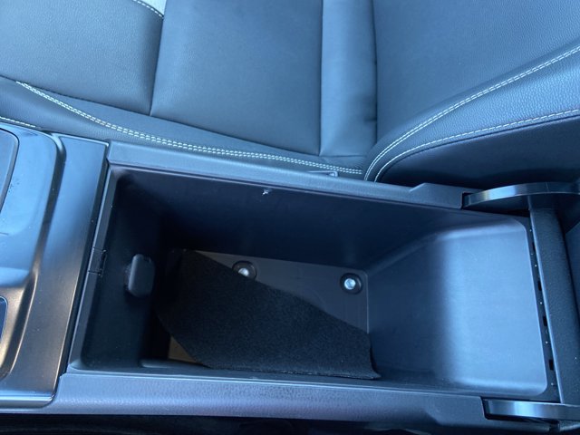 Used 2025 Toyota Camry SE FWD image 35