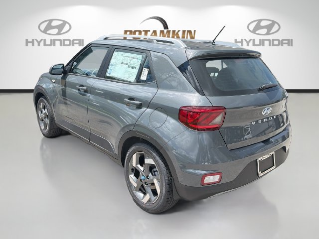 New 2026 Hyundai Venue SEL FWD image 7