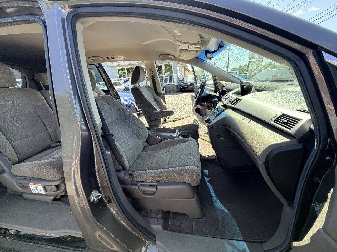 Used 2011 Honda Odyssey EX image 44