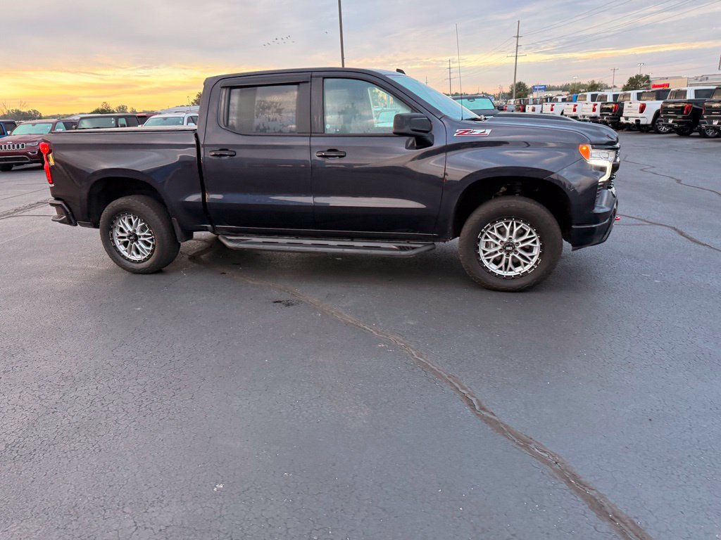 Used 2022 Chevrolet Silverado 1500 LT Trail Boss w/ Convenience Package II AWD/4WD image 4