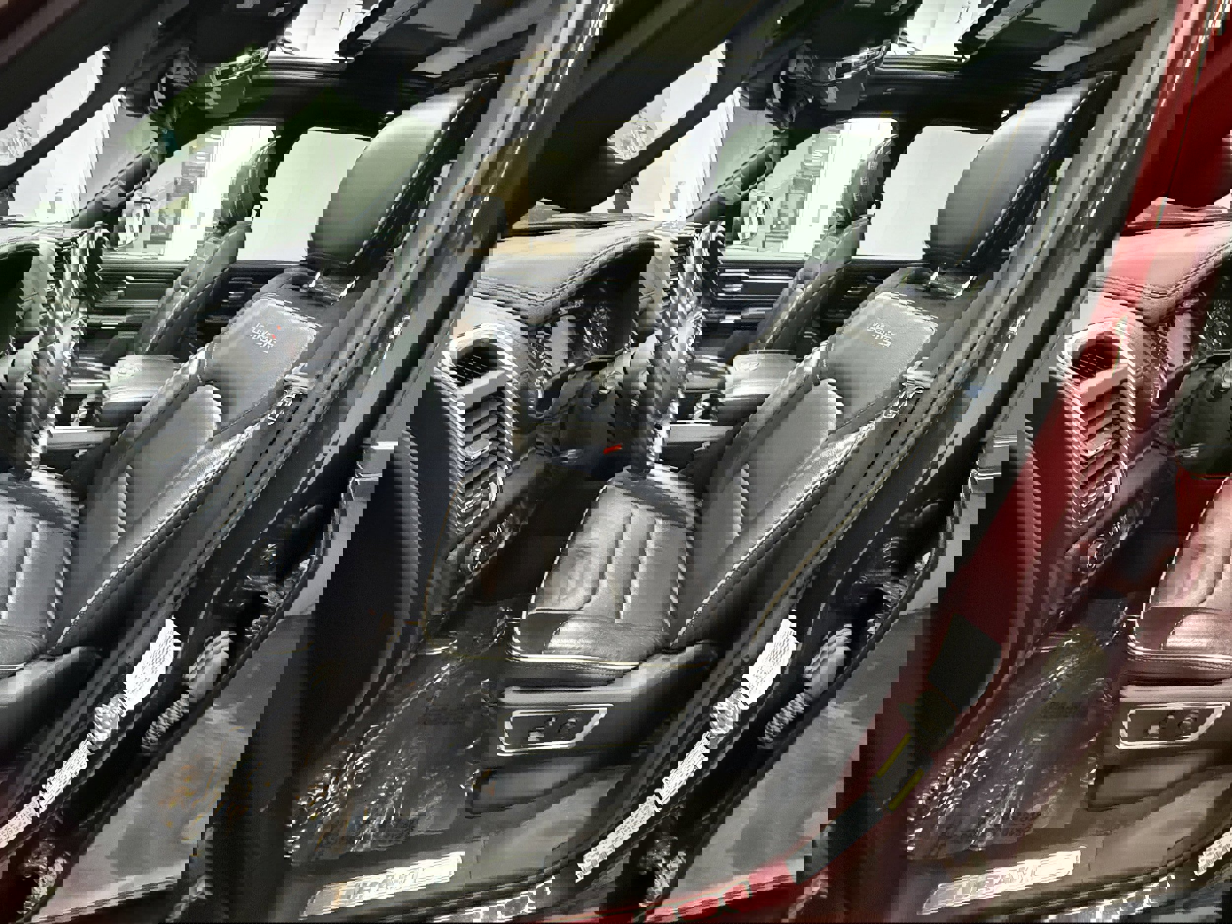 Used 2022 RAM 1500 Laramie image 12