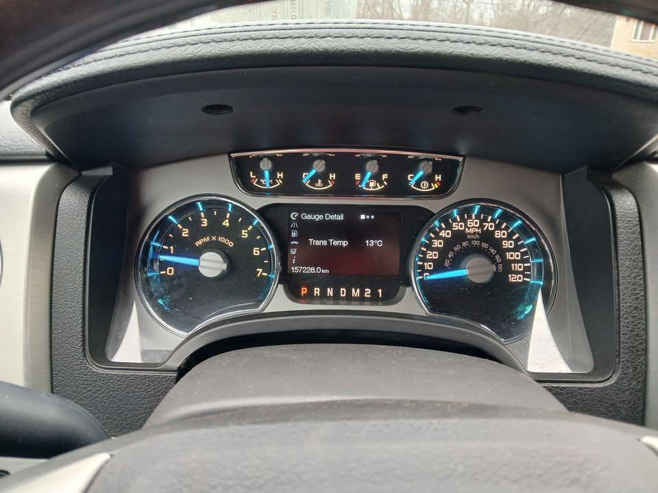 Used 2014 Ford F150 Platinum w/ Max Trailer Tow Package image 13