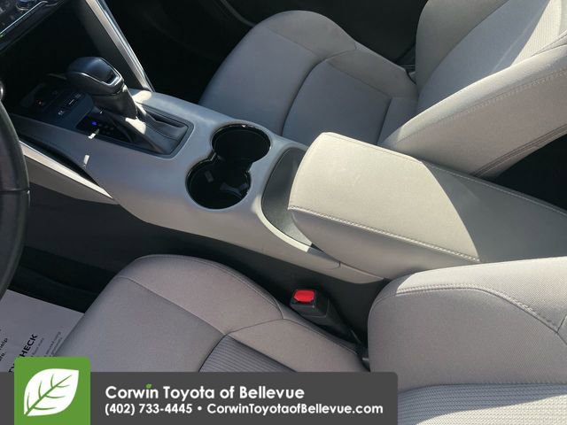 Certified 2022 Toyota Venza LE image 17