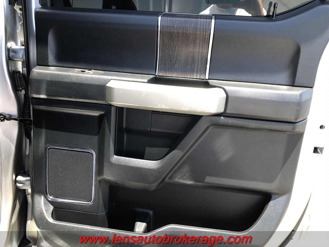 Used 2020 Ford F350 Lariat AWD/4WD image 18