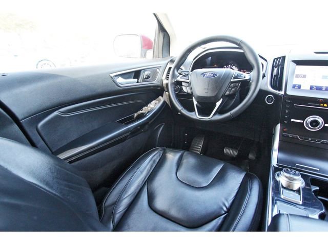 Used 2019 Ford Edge Titanium image 7