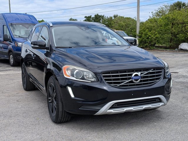 Used 2017 Volvo XC60 T5 Dynamic w/ Preferred Option Package image 3