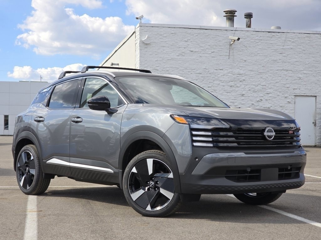 New 2026 Nissan Kicks SR w/ SR Premium Package image 2