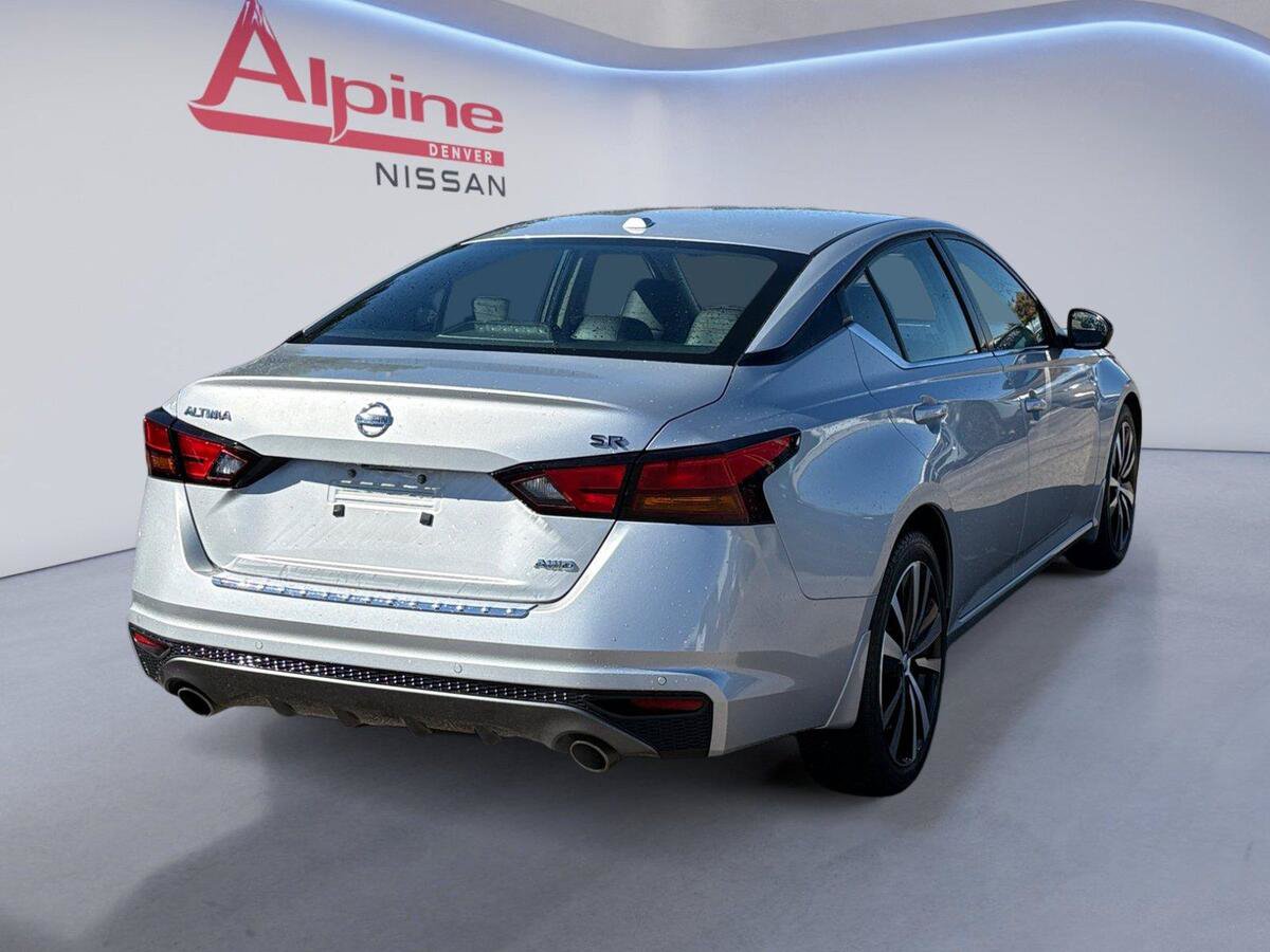 Used 2022 Nissan Altima 2.5 SR AWD/4WD image 5