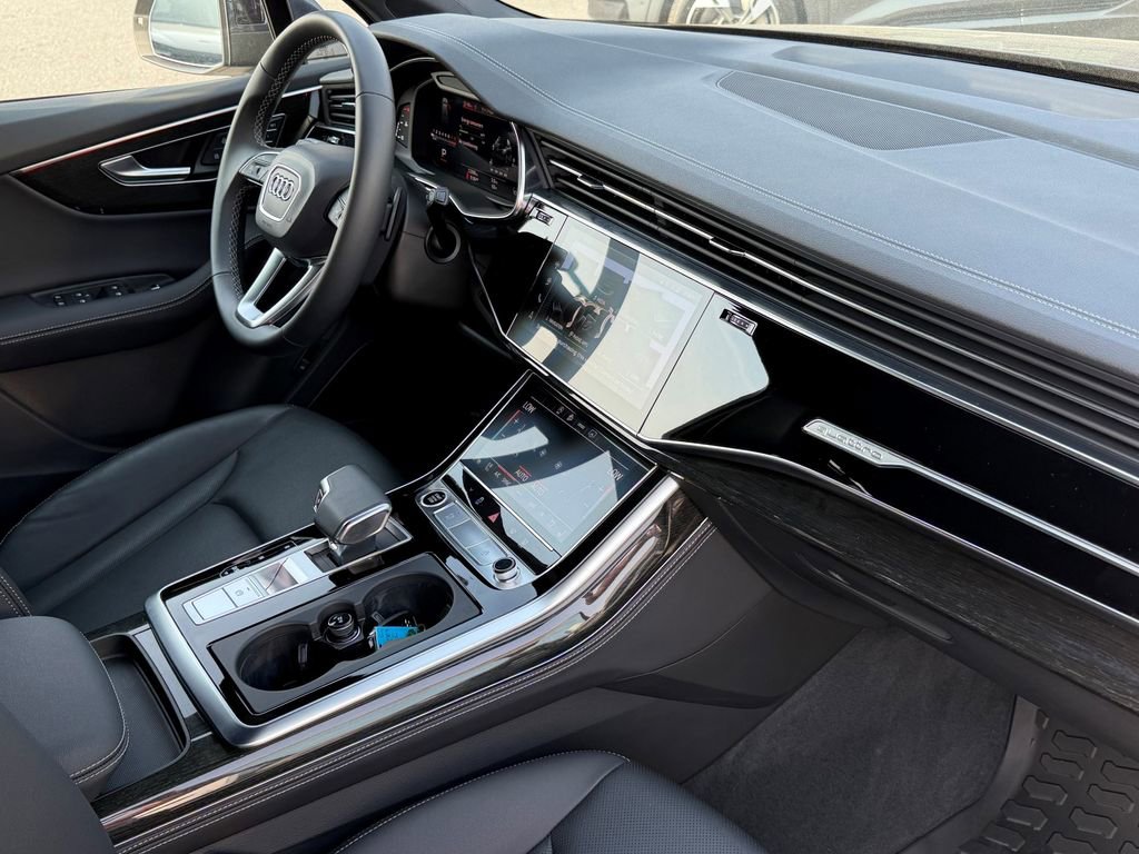 Certified 2025 Audi Q7 3.0T Premium Plus w/ Premium Plus Package image 14