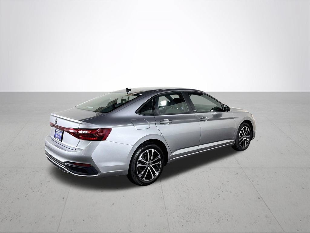 Used 2025 Volkswagen Jetta Sport FWD image 8
