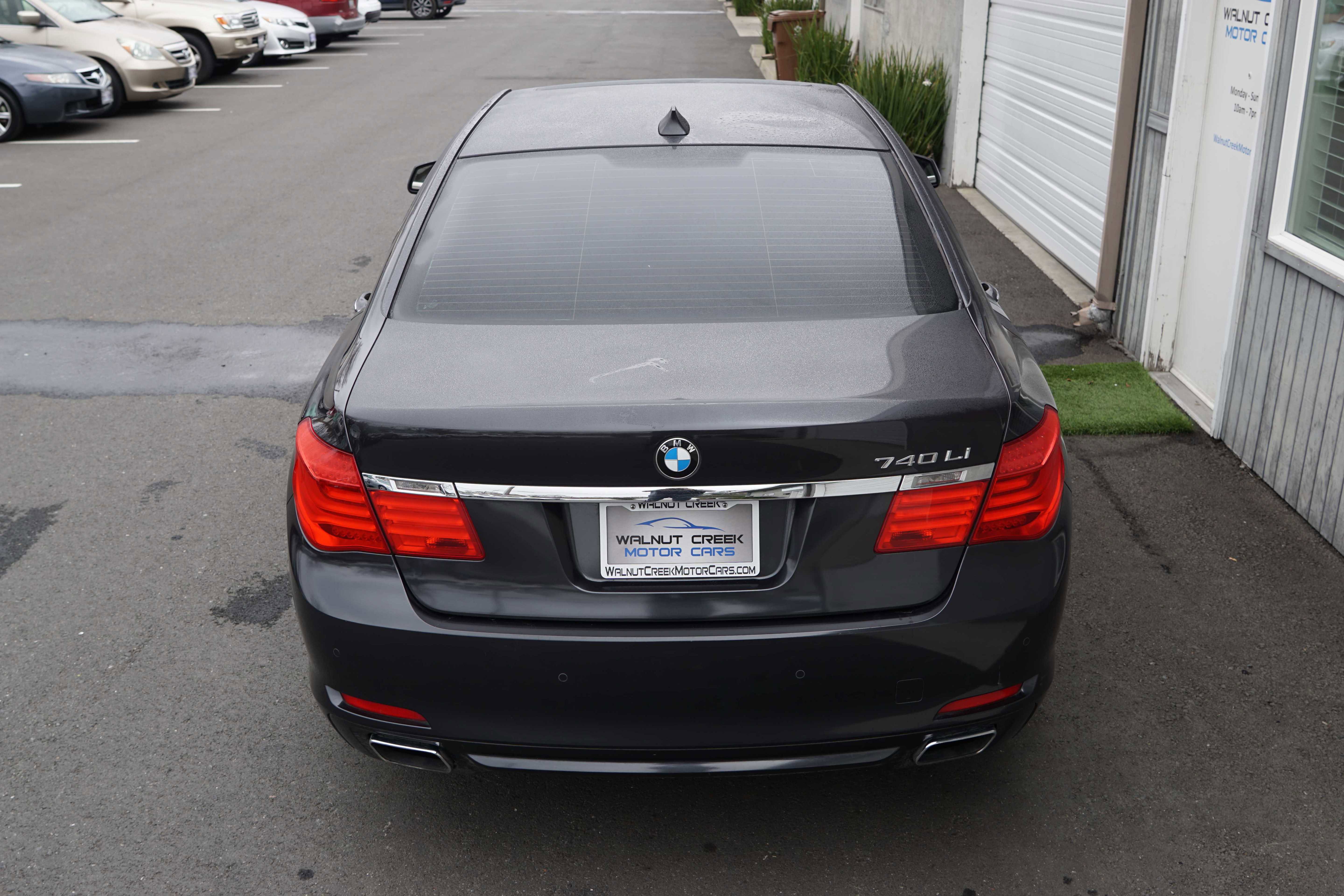 Used 2012 BMW 740Li image 12