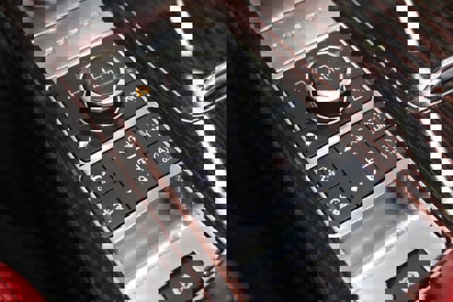 Used 2017 Land Rover Range Rover Long Wheelbase Autobiography image 20